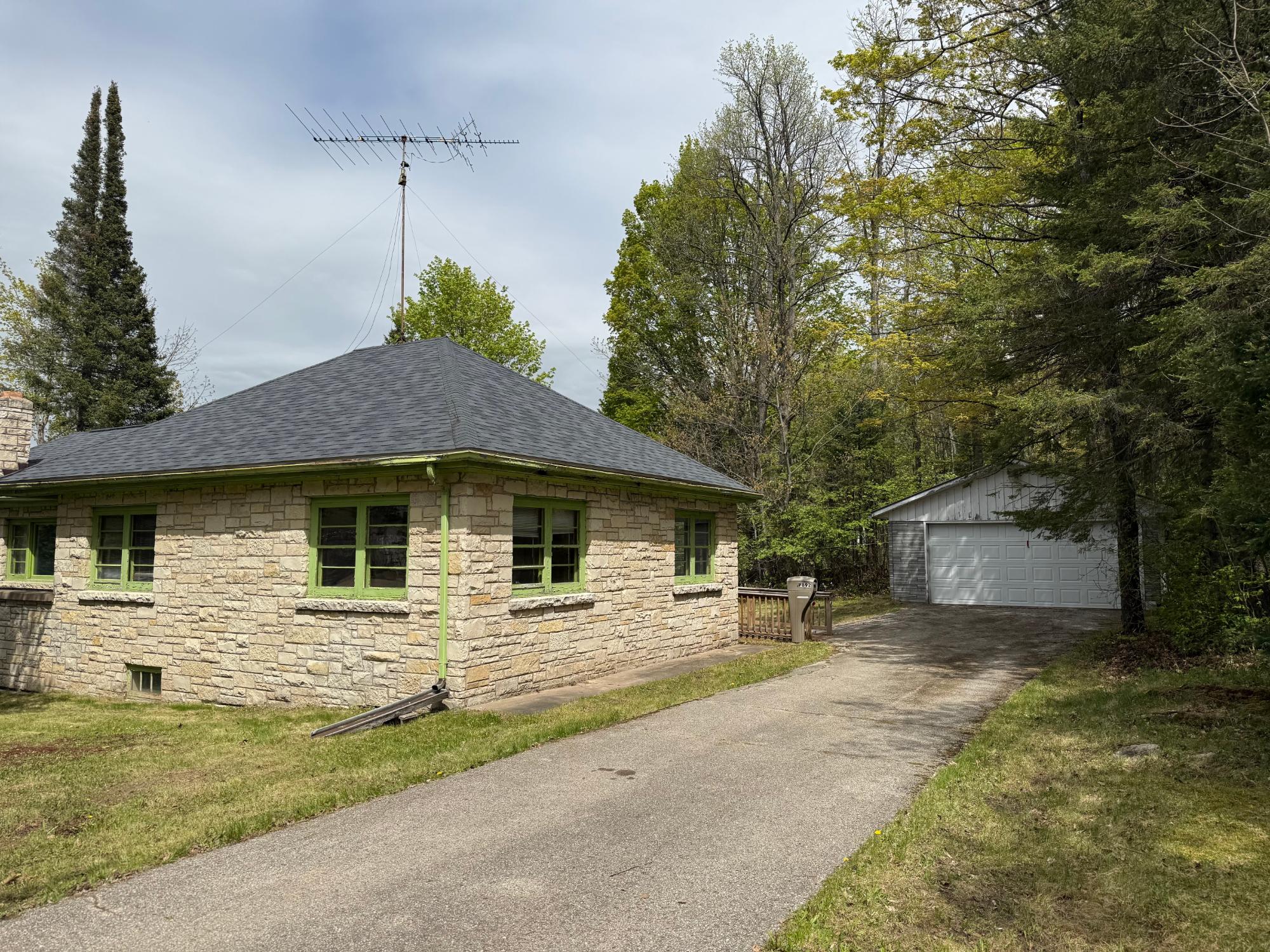 7892 OLD 101 RD
