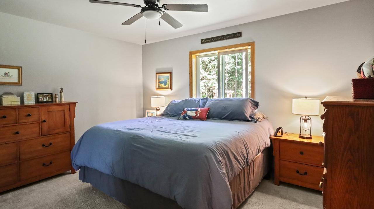 1125 LAKESIDE CT