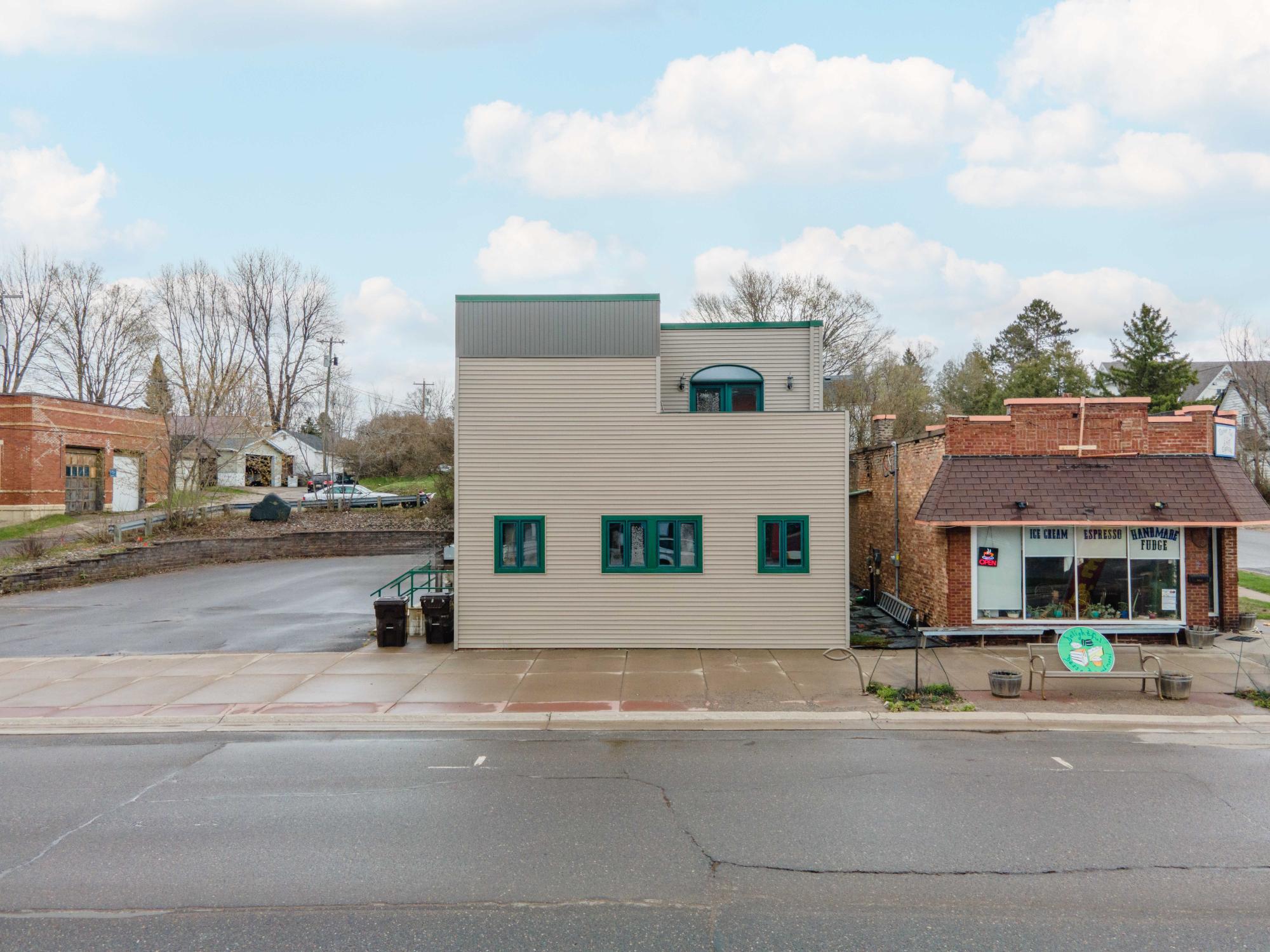 417 WASHINGTON AVE