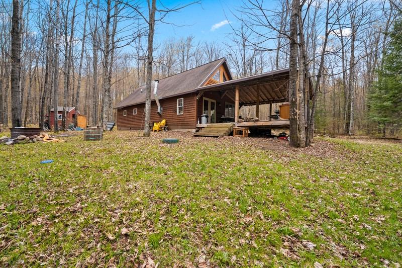 1458 WOODLAWN RD