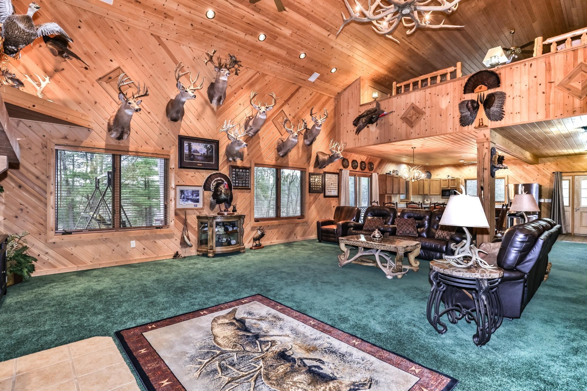 ON SIEMERING DR 9948 &9880