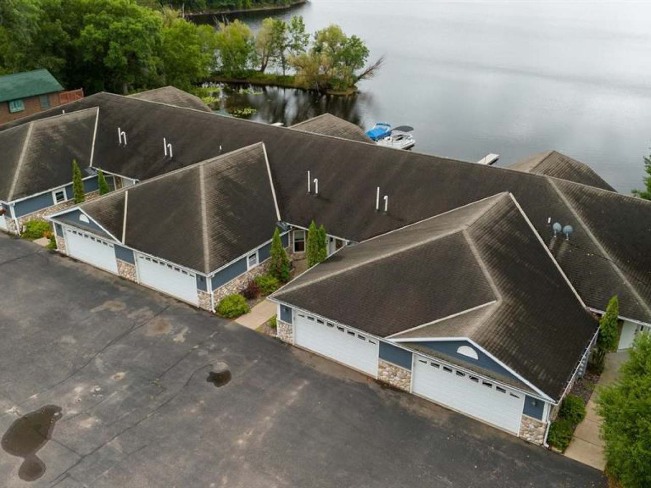 #3-9811 DEER TRAIL RD