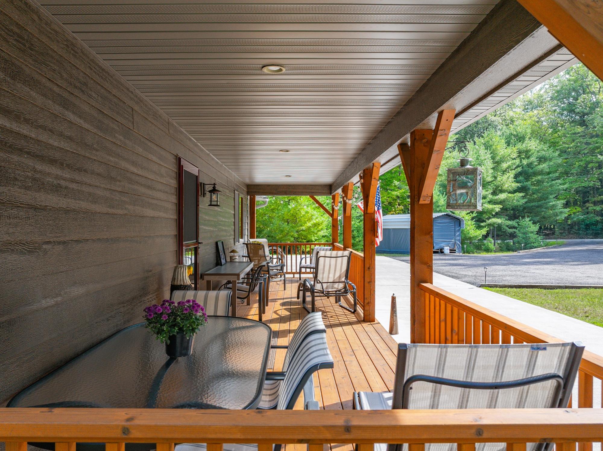 1151 EVERETT RD