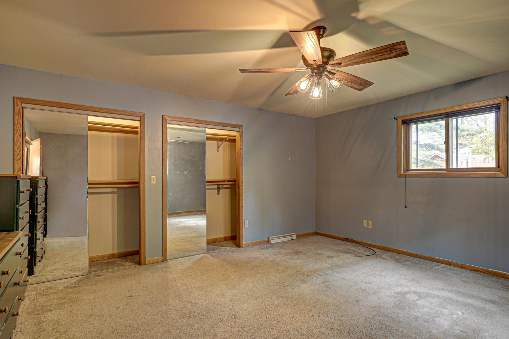 9033 TIMBERLANE RD