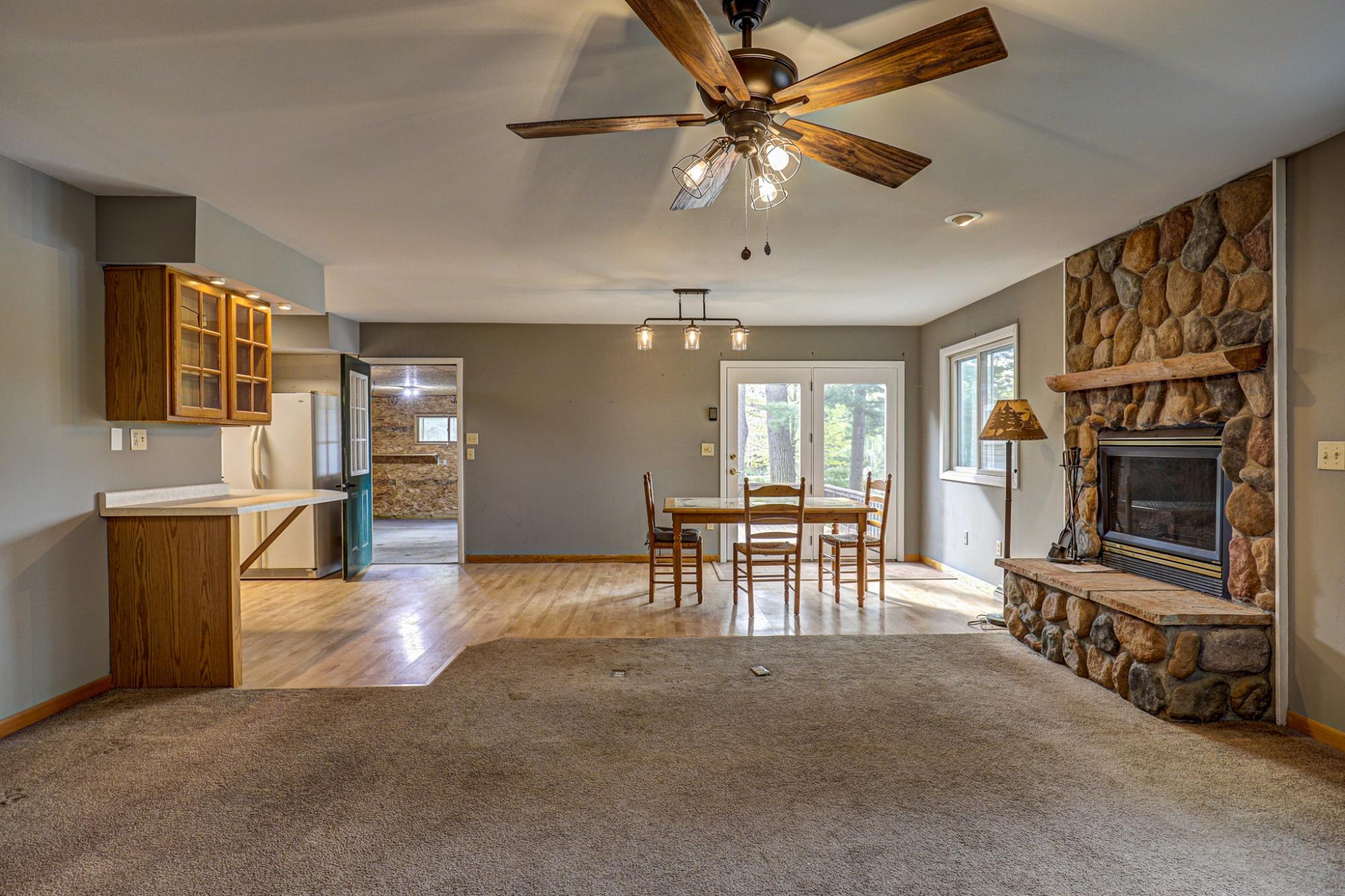 9033 TIMBERLANE RD