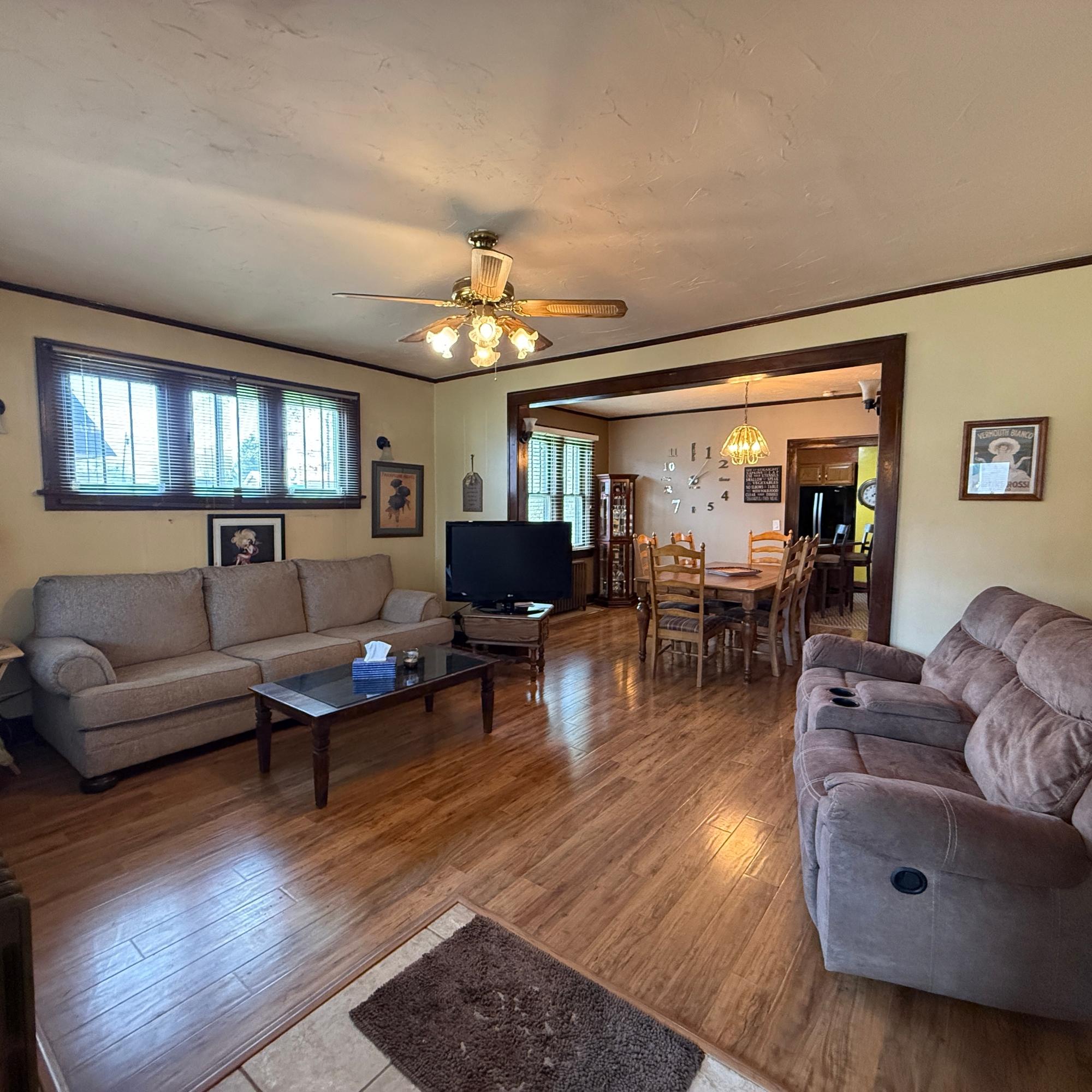 106 IRON ST