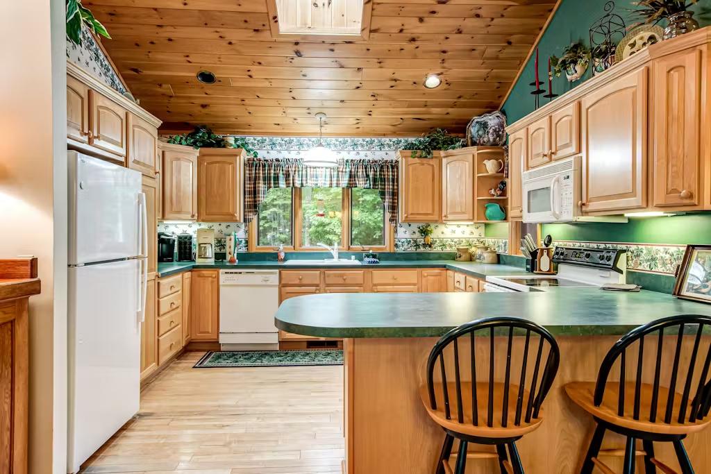 12784 RED MAPLE RD