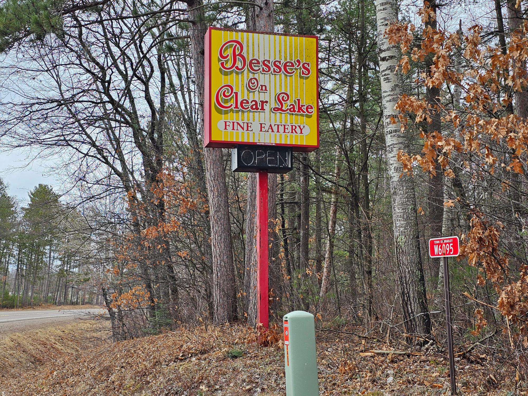 W6041 NORTHERN LIGHTS CR 1