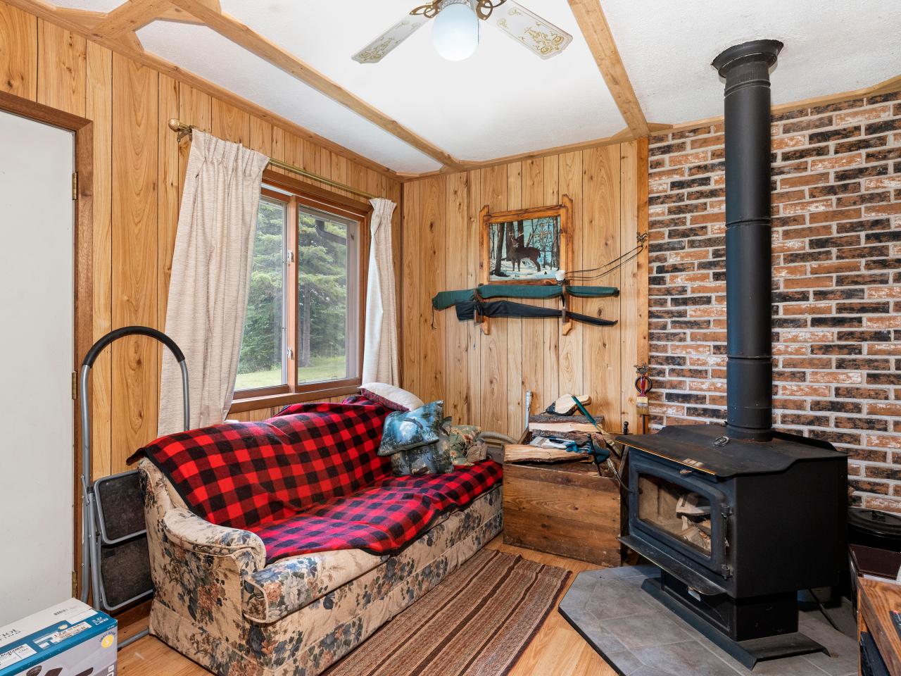 1682 TURNER LAKE RD E 2