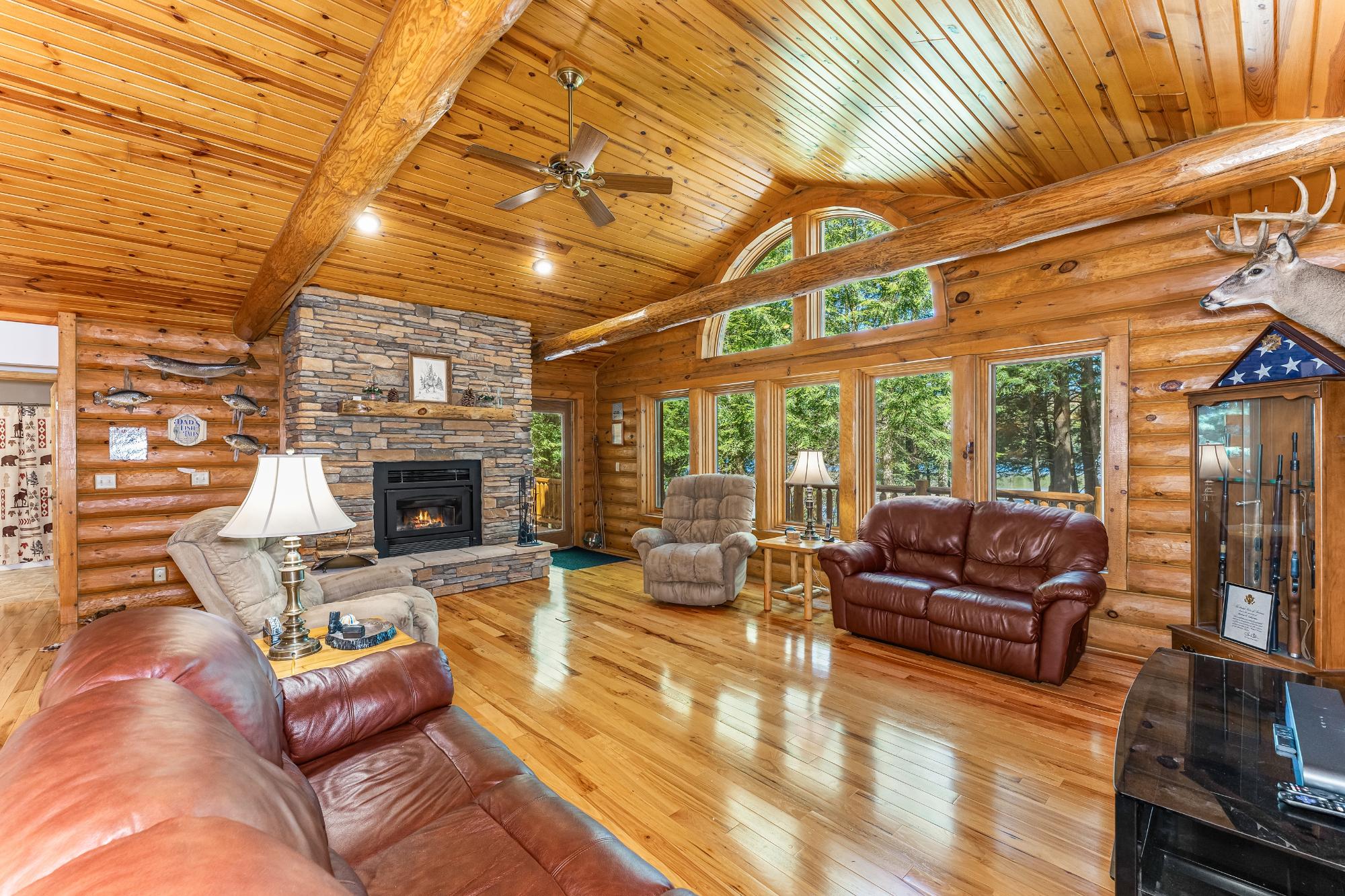 3638 POKEGAMA LAKE TR