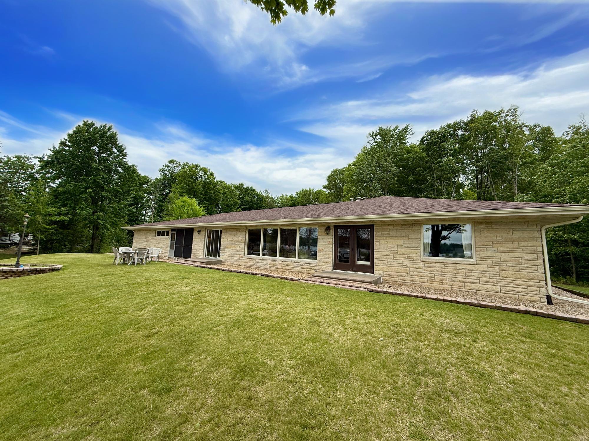 646 BIRCH LN