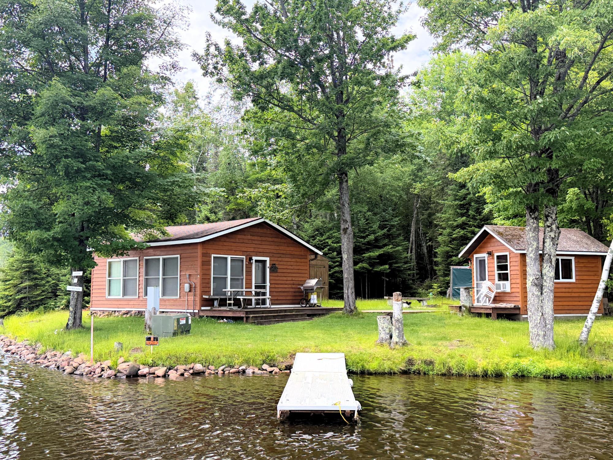 N9847 WOODLAND LN