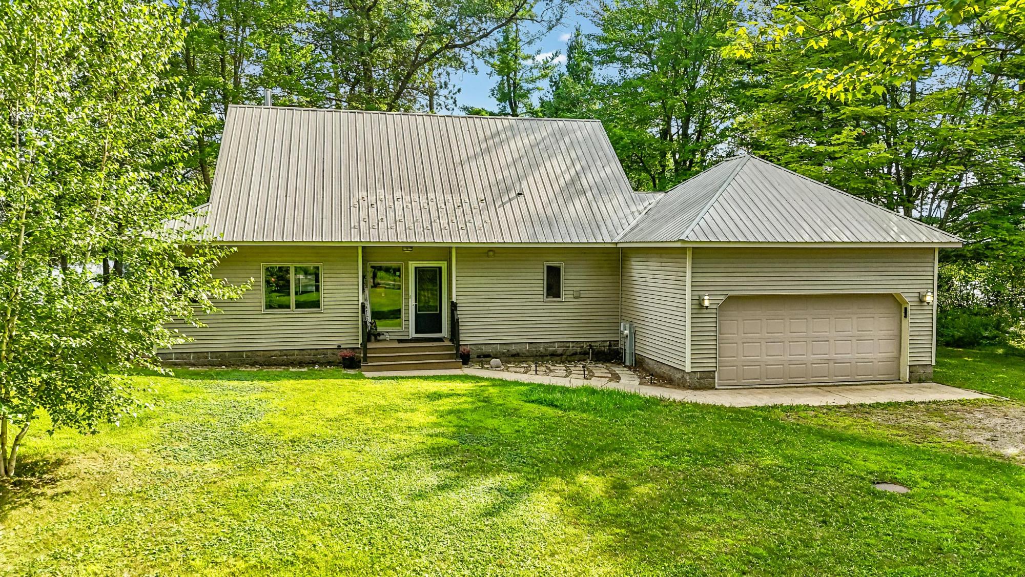 361 VENA AVE