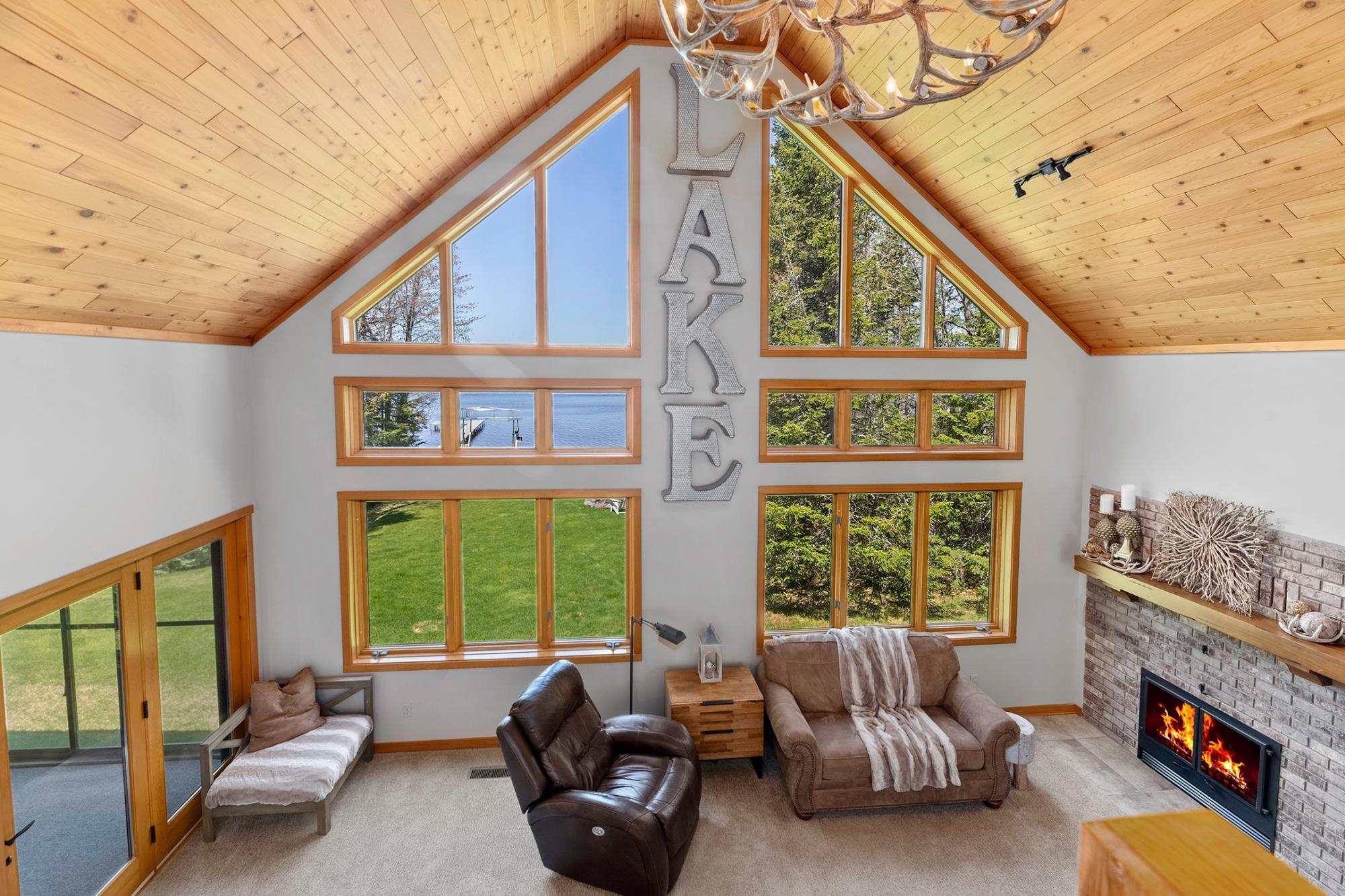 3004 KERR LN