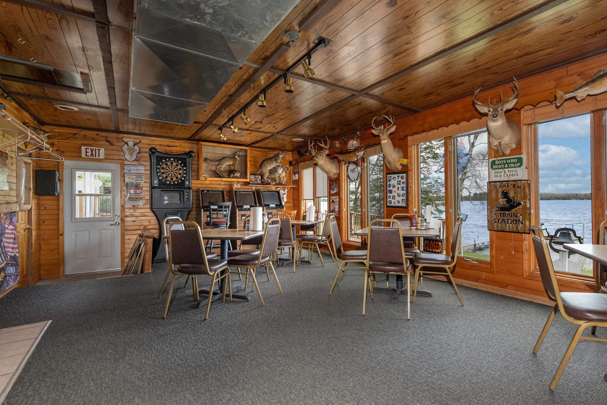 N10555 SOLBERG LAKE RD E