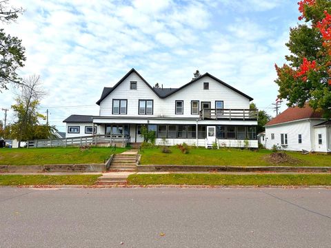 349 1st Ave, Park Falls, WI 54552 - MLS#: 204040