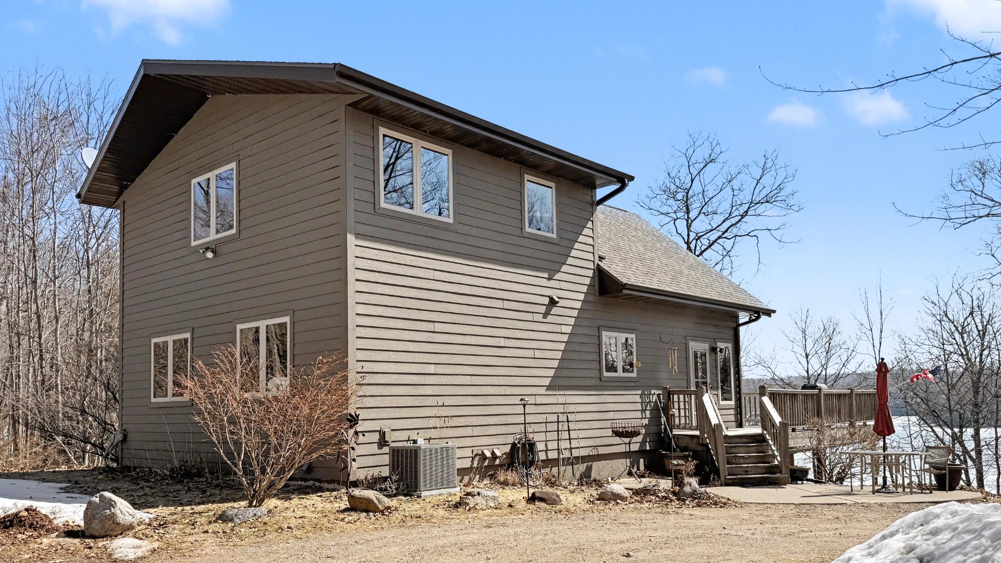 W1007 SEVEN ISLAND LAKE DR