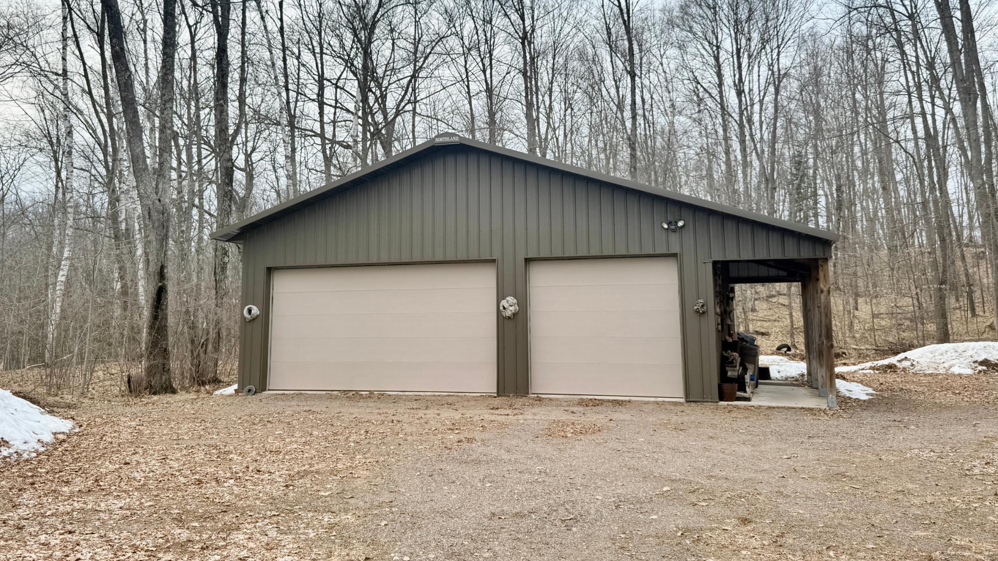 W1007 SEVEN ISLAND LAKE DR