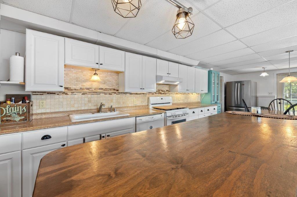 11189 OLD 8 RD