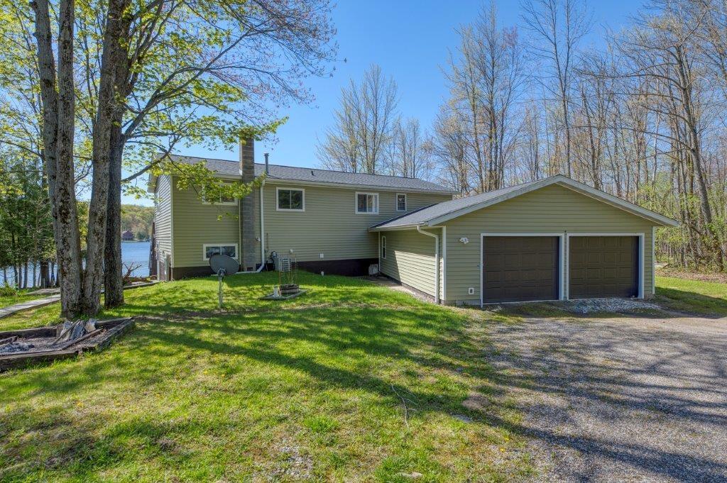 11189 OLD 8 RD