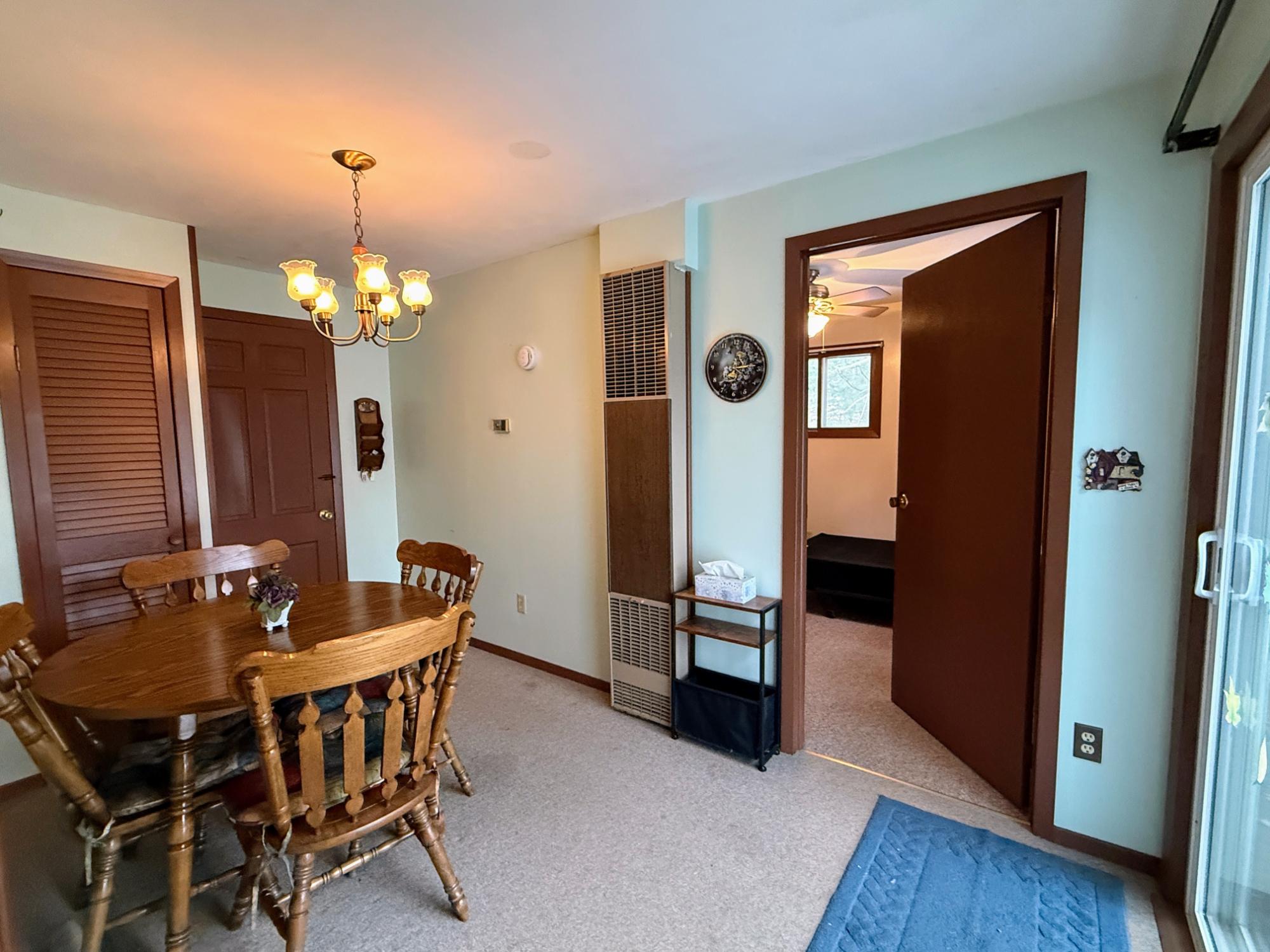 W7460 EVANS BAY RD W