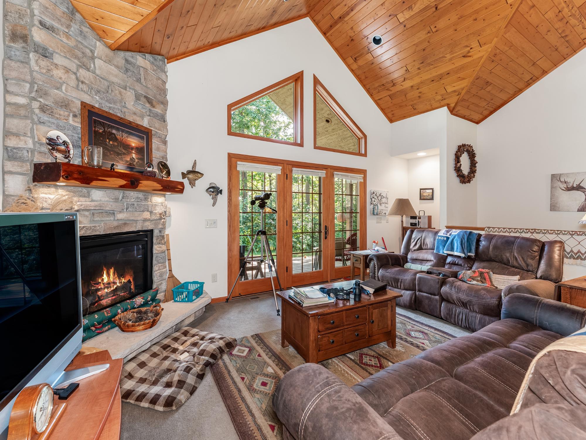 4895 THURBER TR
