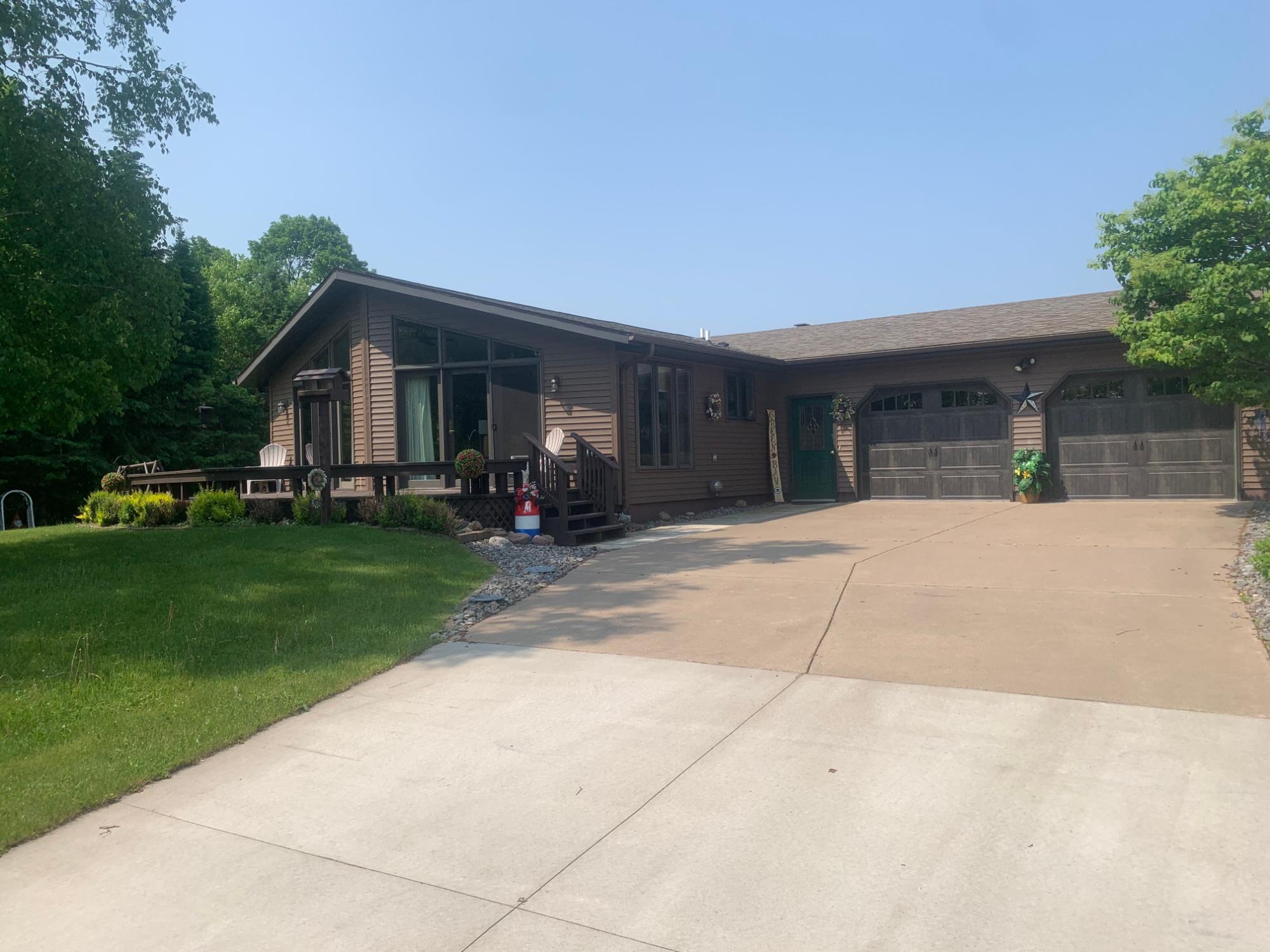 N16203 RIVER RD N