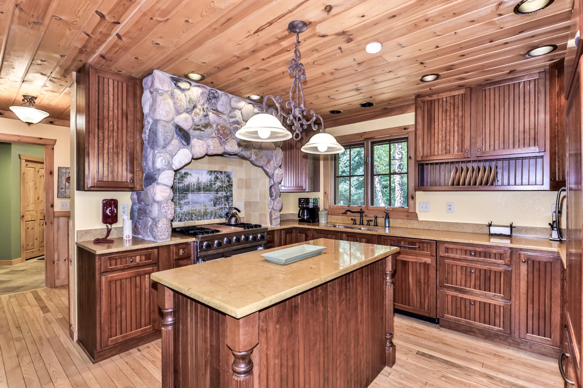 14077 SUGARBUSH TR