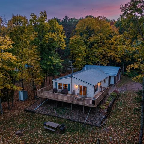 3077 BLACK LN Crandon WI 54520