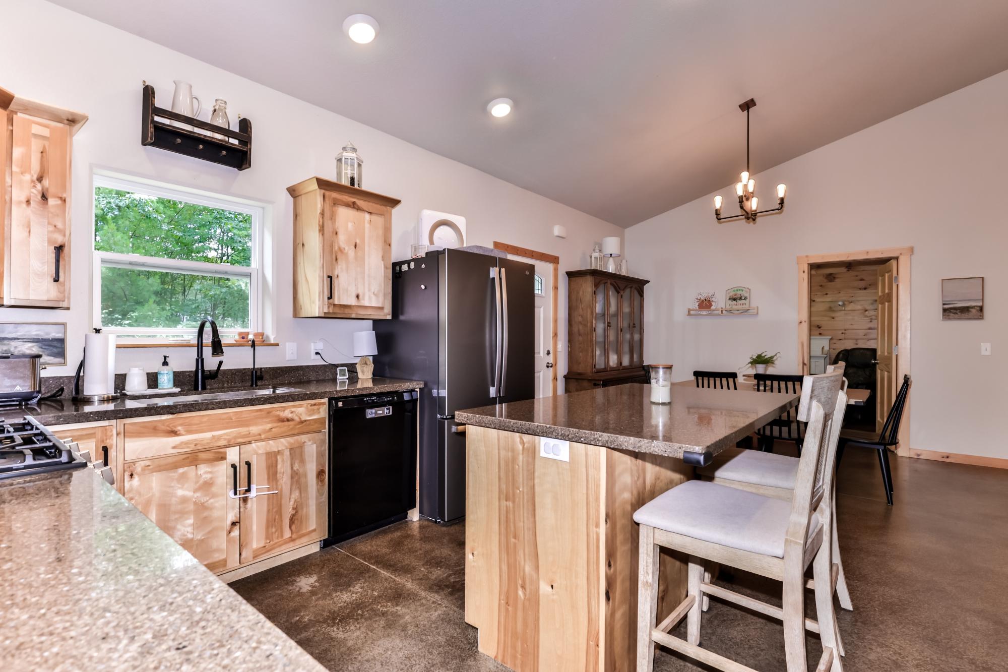 4409 PAT LIN LN