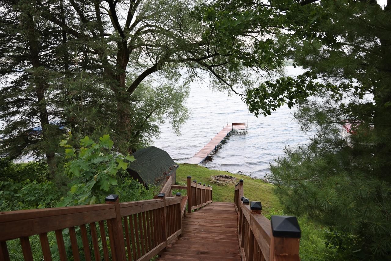 2399 GOLDFINCH LN