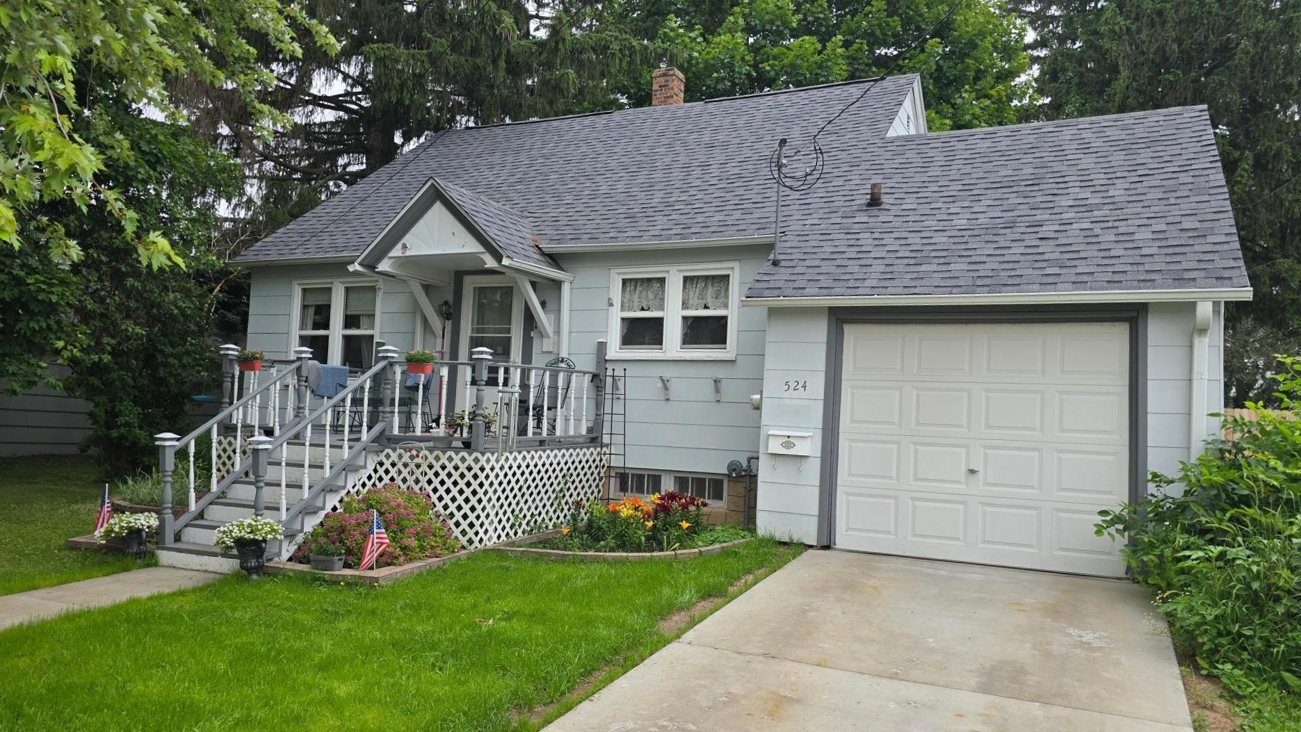 524 3RD AVE