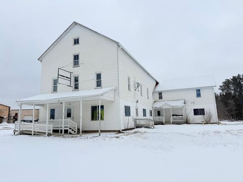 634 BISSELL ST White Lake WI 54491