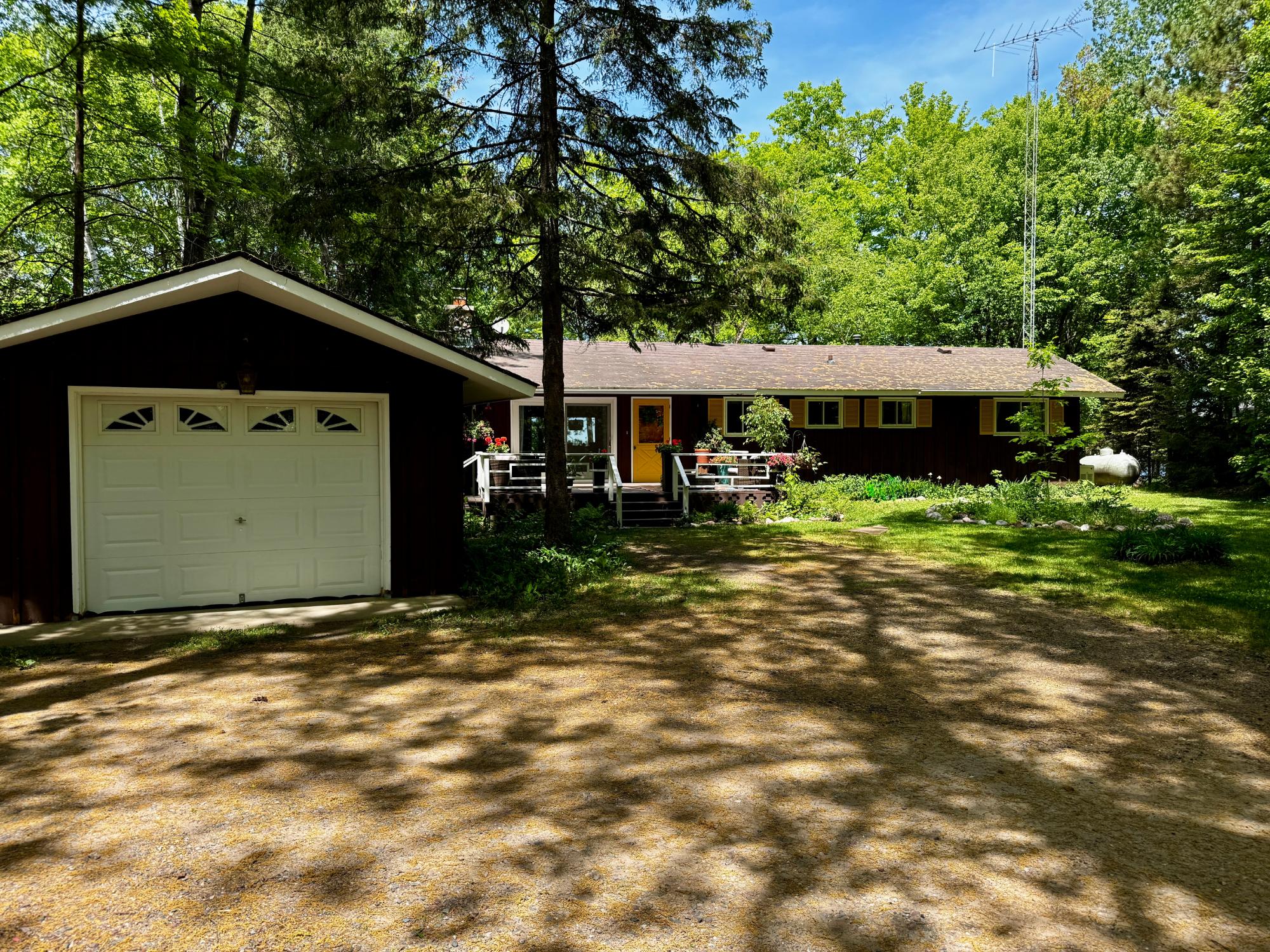 1595 MCKINNEY LN