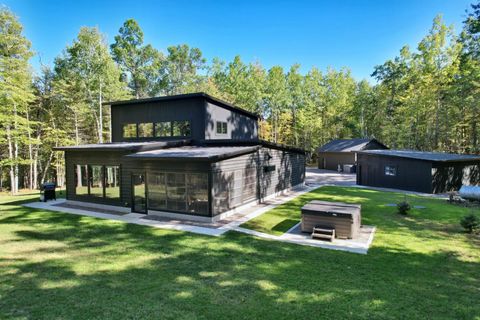 1369 RIVERVIEW DR St Germain WI 54558