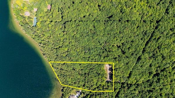 PENTOGA TRL, CRYSTAL FALLS, MI 49920 - Image c874c1b6ed0469c85d0ced37cb24f2c6/760052719
