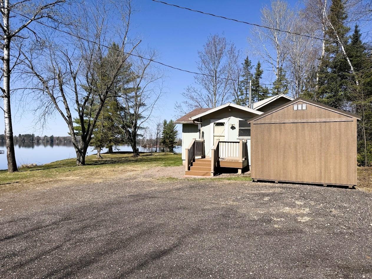 N10579 SOLBERG LAKE RD E