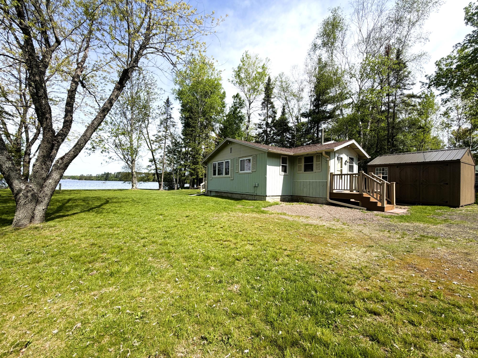 N10579 SOLBERG LAKE RD E