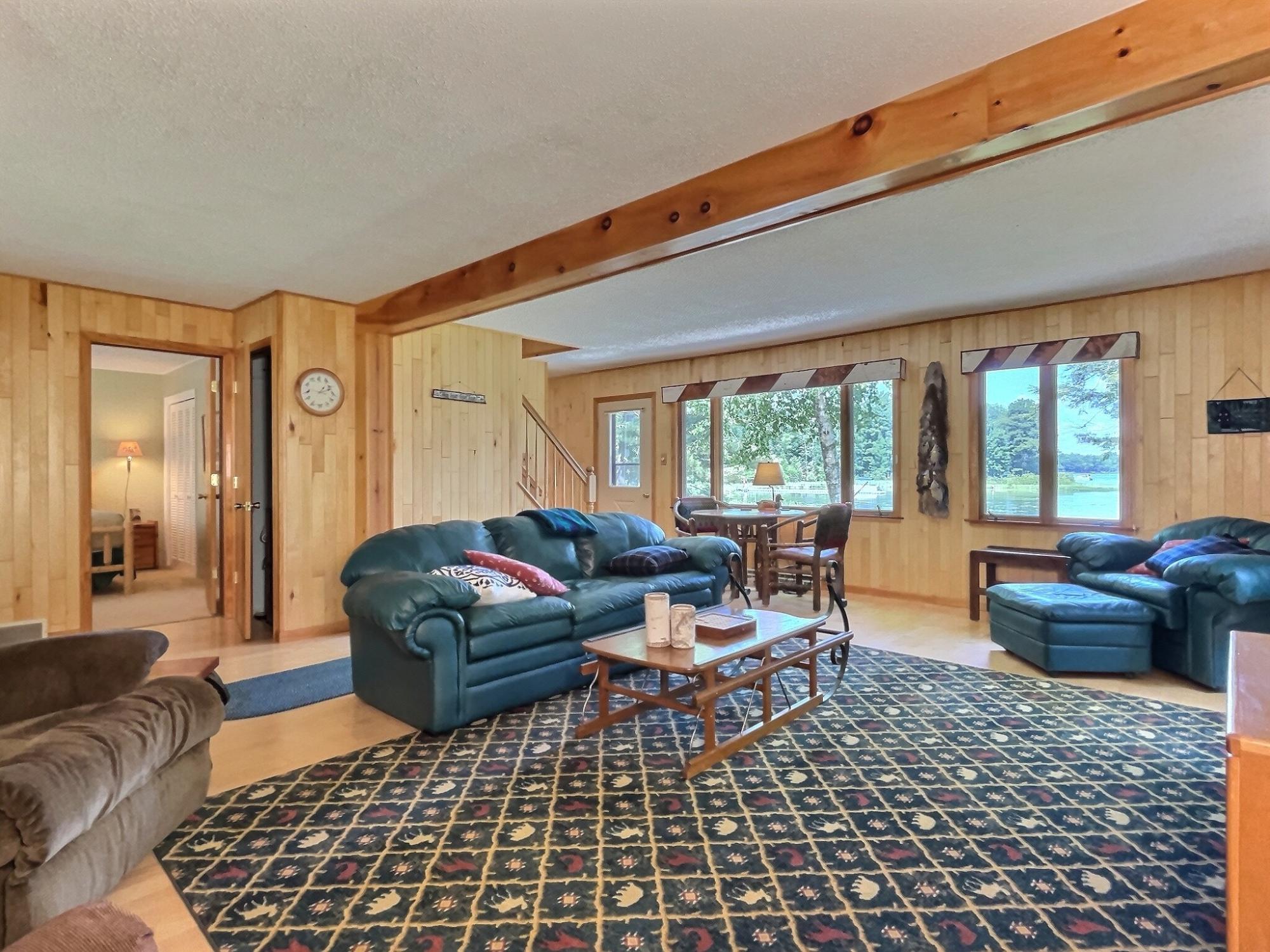 1400 PINE CREST CT