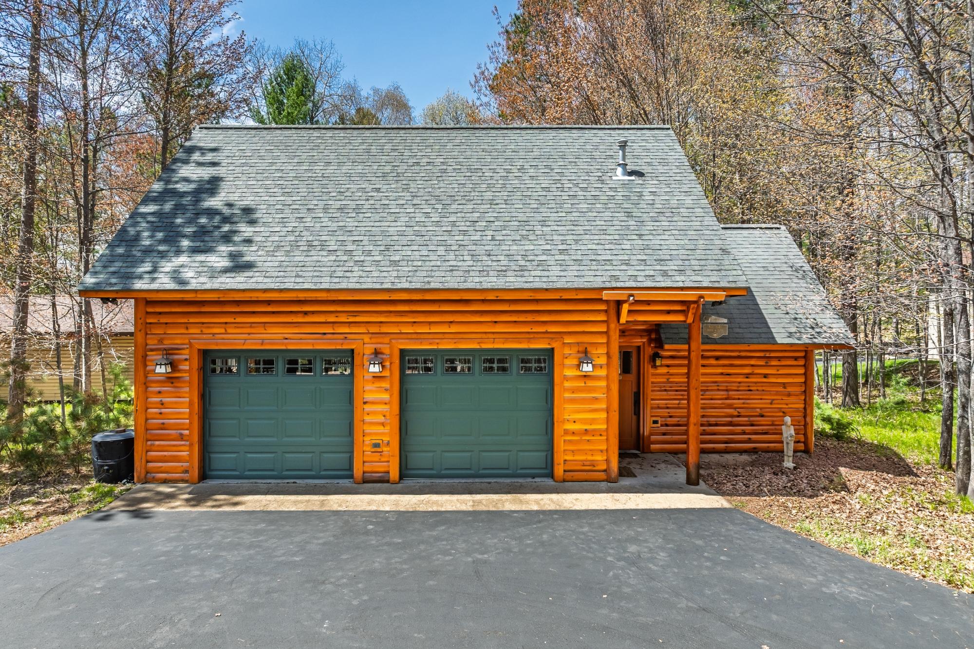 2703 PICKEREL POINT LN