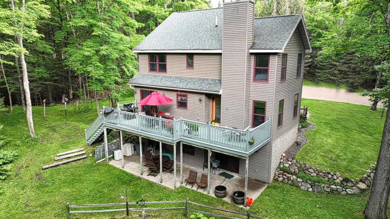 8174 MAPLEWOOD DR