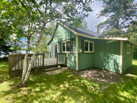 8195 BAY RD E Presque Isle WI 54557