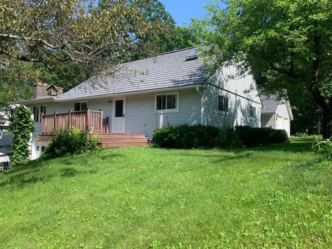 107 Case Ave, Park Falls, WI 54552 - MLS#: 207821