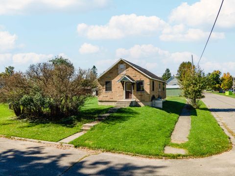 400 BRULE AVE Caspian MI 49915