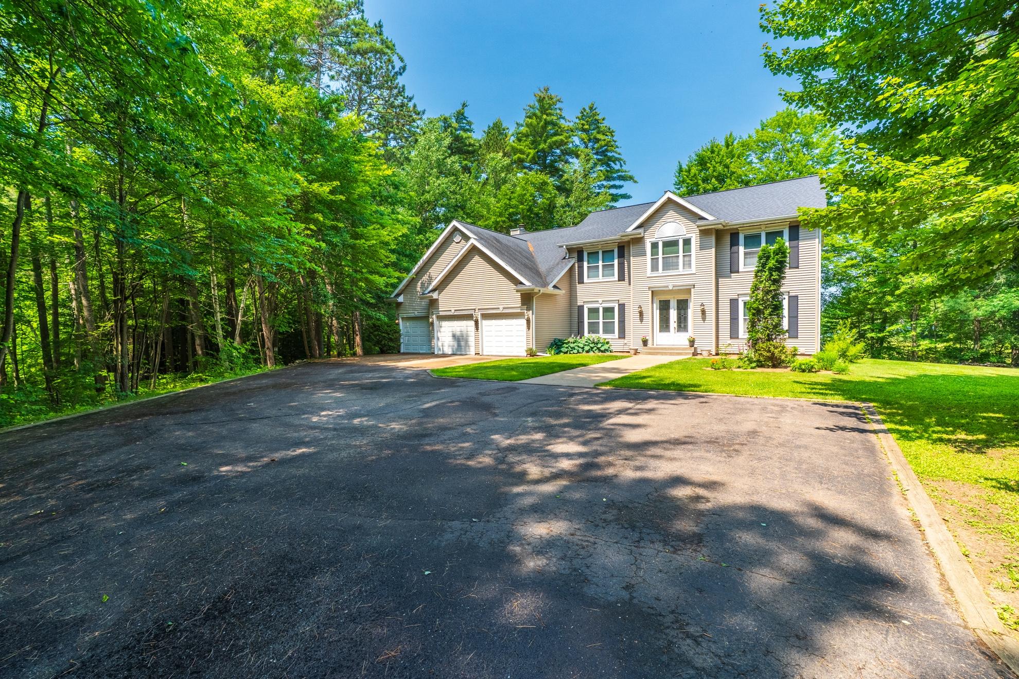 N11777 DEER LAKE RD