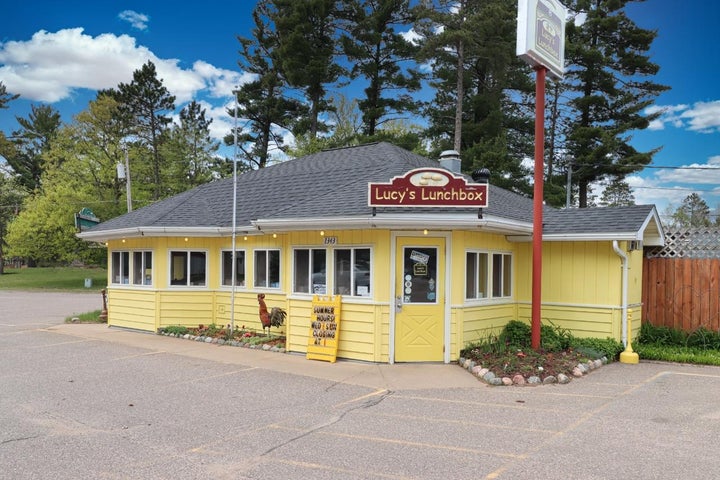 Photo 1 of 20 — 1343 E WALL ST, Eagle River, WI 54521
