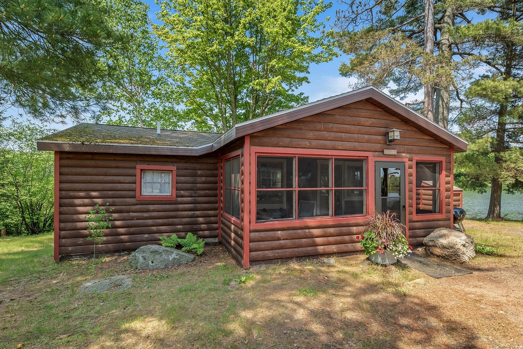 8562 SAND LAKE RD
