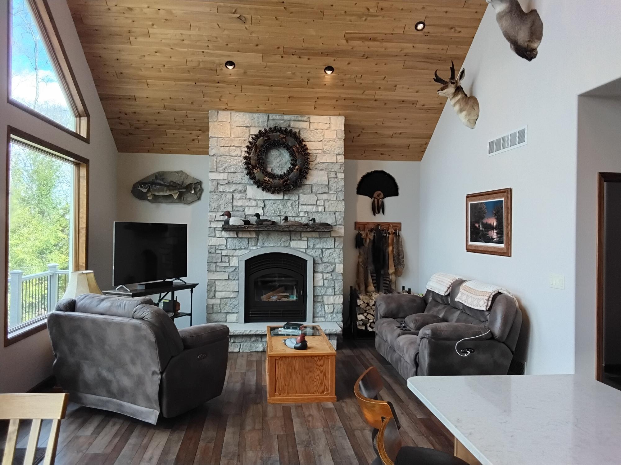 8430 MAST DR