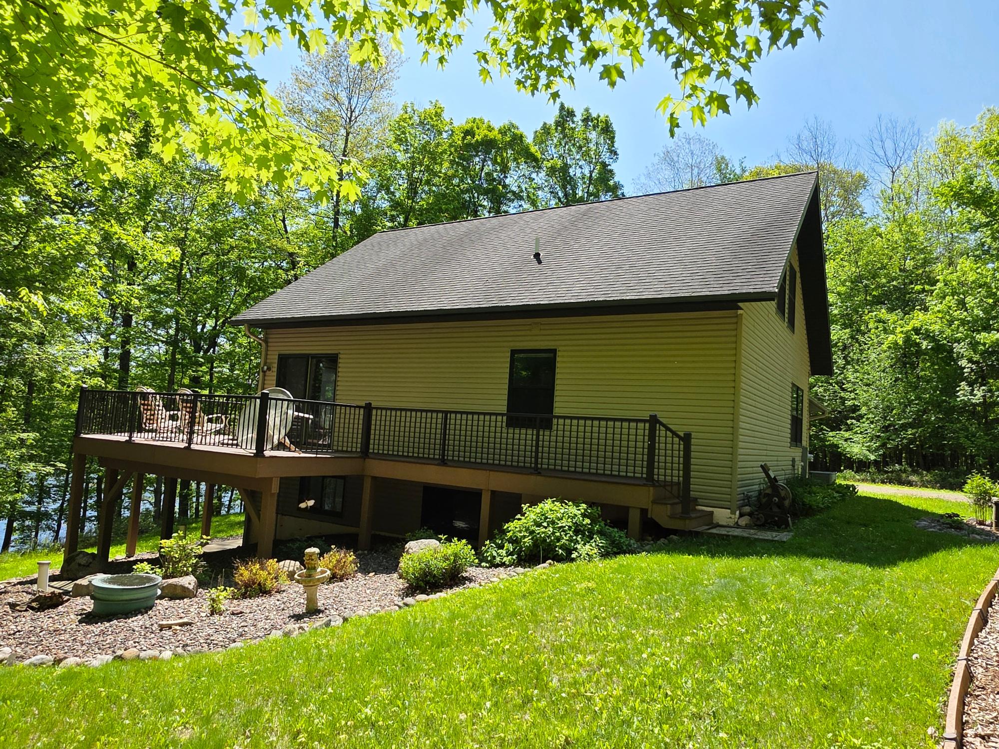 N6838 MISTWOOD DR