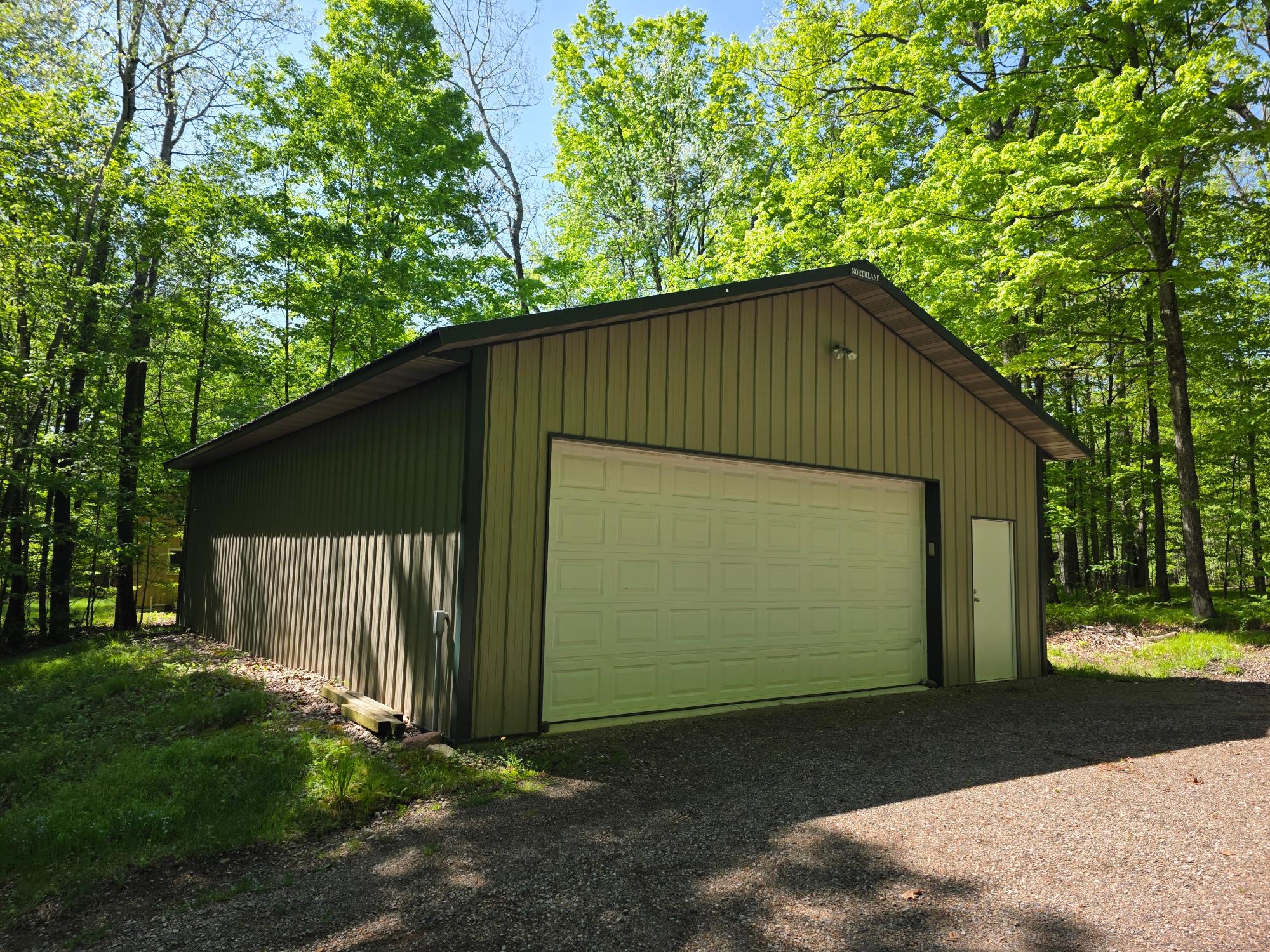 N6838 MISTWOOD DR